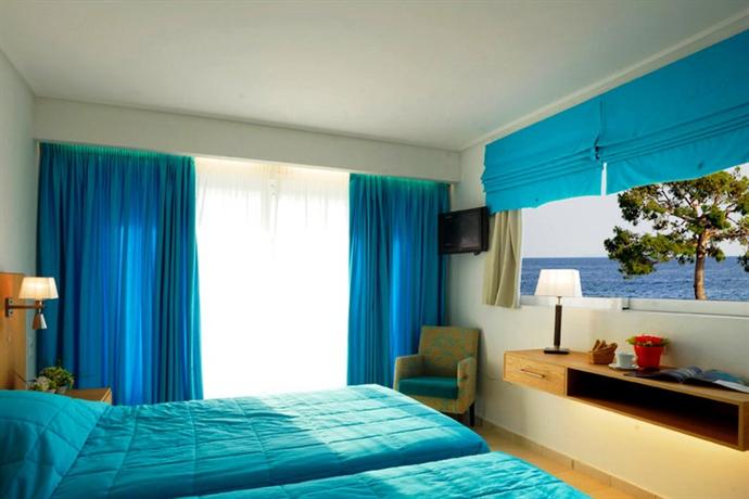 Kinetta Beach Resort and Spa