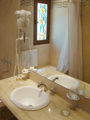 Marques De Tojo Hotel