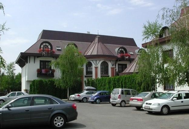 Karikas Hotel