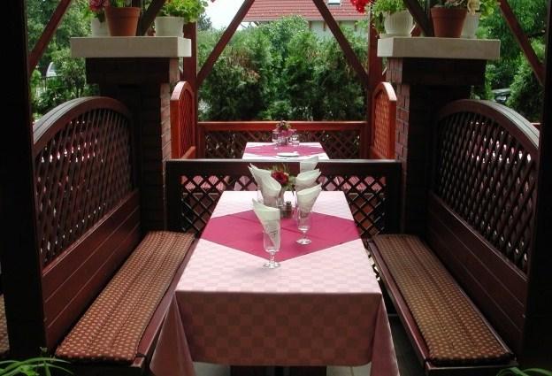Karikas Hotel