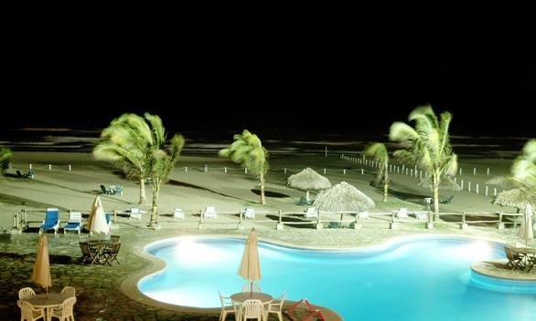 Hotel Arenas del Mar Resort