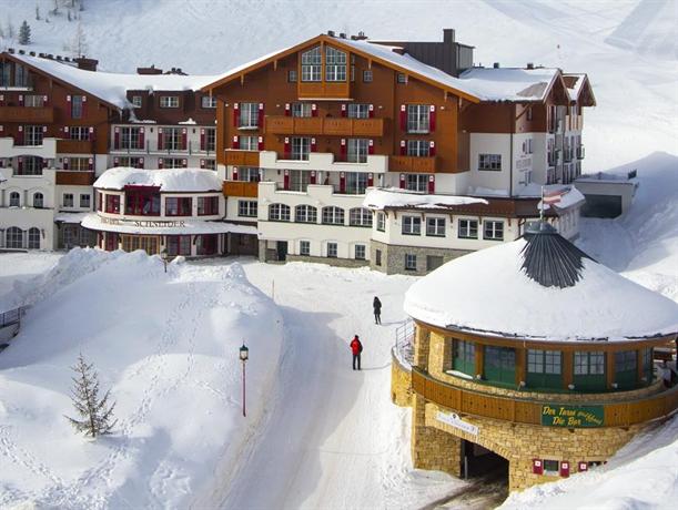 Hotel Schneider Obertauern Ski Resort Austria thumbnail