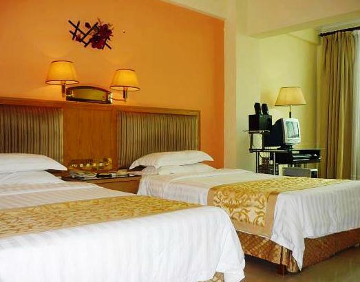 三亚东港海景大酒店