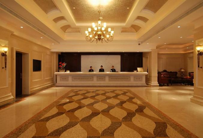 Quzhou Friendship Hotel