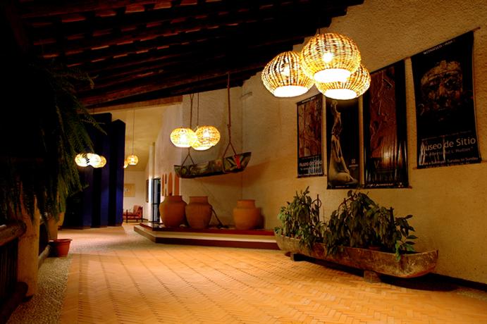 Hotel Ciudad Real Palenque