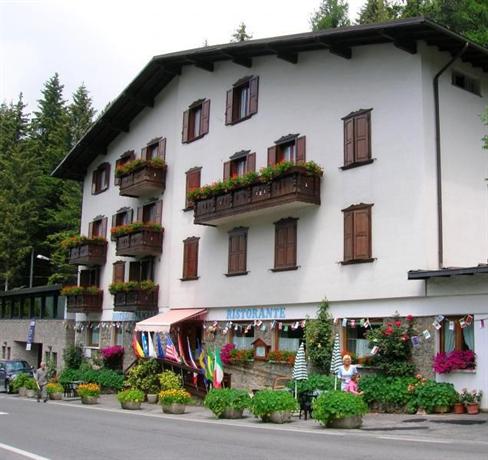 Hotel Spampatti Presolana-Monte Pora Ski Resort Italy thumbnail