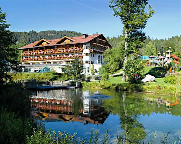 Zugspitz Resort Ehrwald Austria thumbnail
