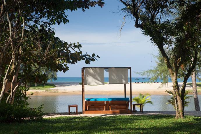 Wanakarn Beach Resort & Spa