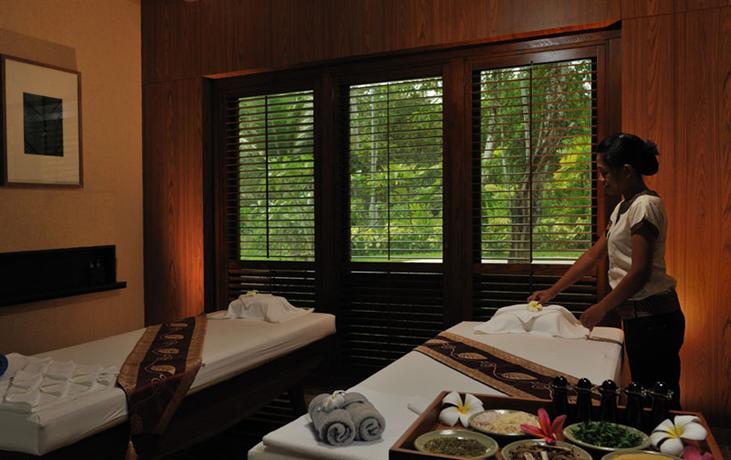 Wanakarn Beach Resort & Spa