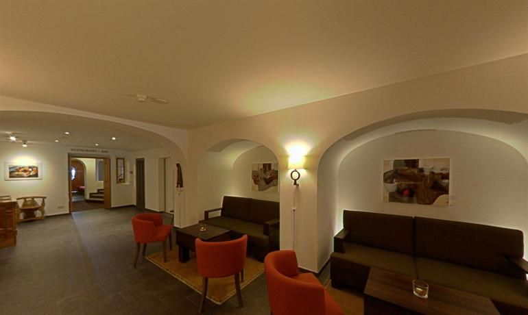 Hotel Adula