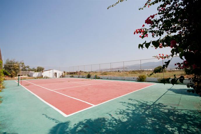 Tigaki Beach Hotel