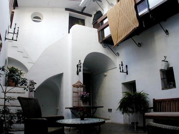 La Casa de Bovedas Charming Inn