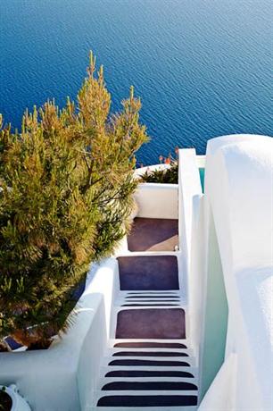 Dreams Luxury Suites