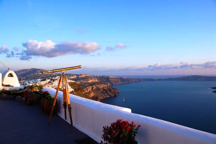 Dreams Luxury Suites