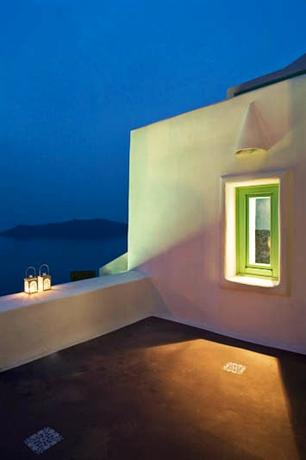 Dreams Luxury Suites