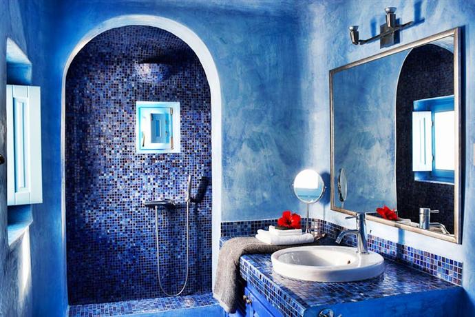 Dreams Luxury Suites