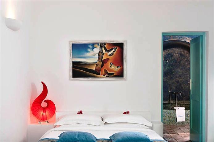 Dreams Luxury Suites