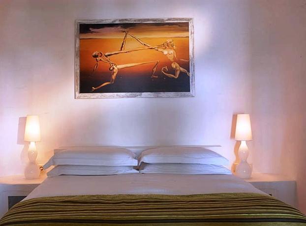 Dreams Luxury Suites