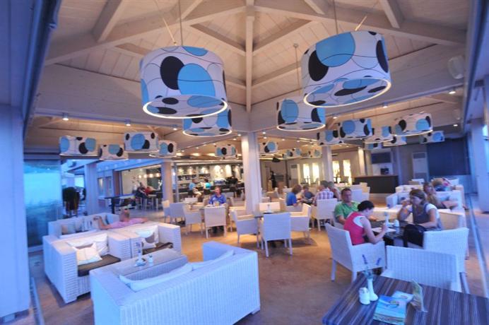 Acharavi Beach Hotel