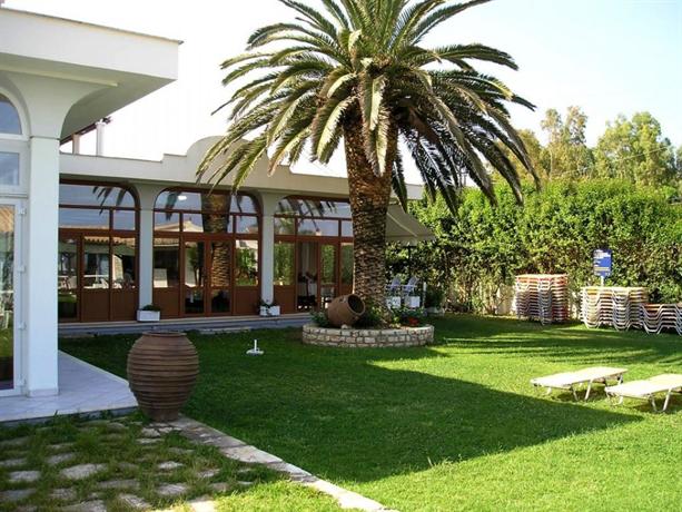 Acharavi Beach Hotel