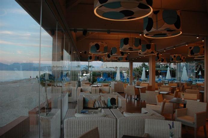 Acharavi Beach Hotel