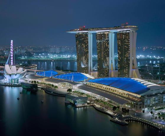 Marina Bay Sands Marina Barrage Singapore thumbnail