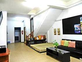 SandeeBackpackers