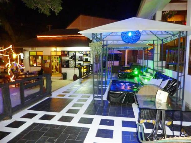 Hard road villa