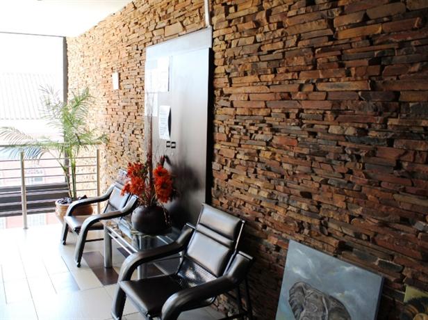 Alcazaba Lodges
