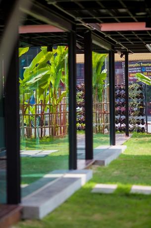 Sleepbox Chiangmai Hotel