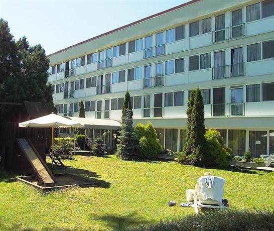 Maria Hotel Balatonmariafurdo - dream vacation