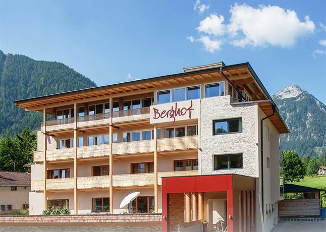 Hotel Garni Berghof Pertisau Pertisau Austria thumbnail