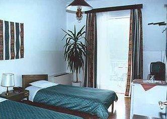 Vouzas Hotel