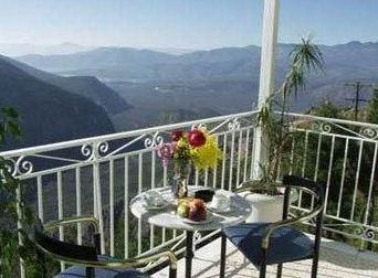 Vouzas Hotel