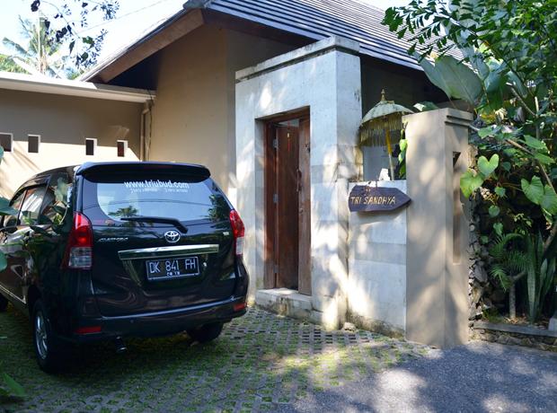 Tri Sandhya Villa