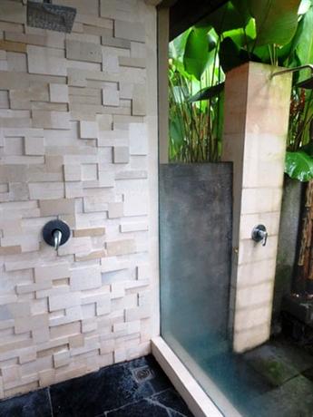 Tri Sandhya Villa