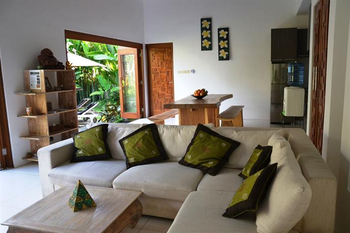 Tri Sandhya Villa