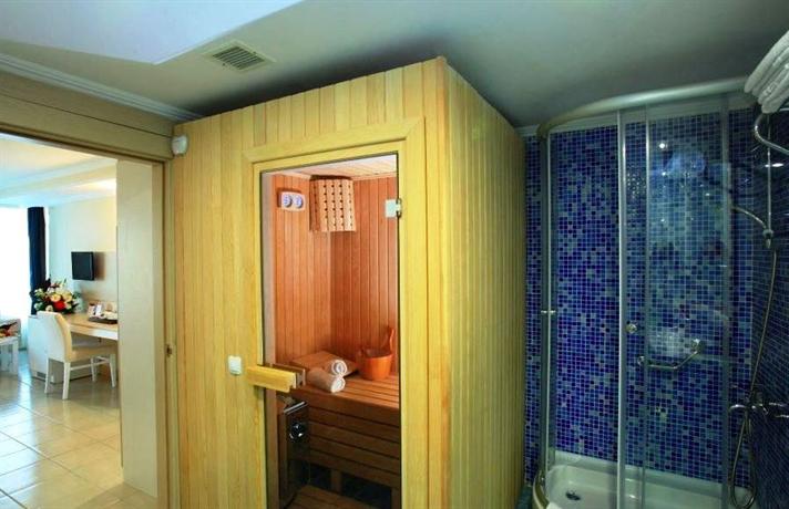 Royal Arena Hotel & Resort Spa
