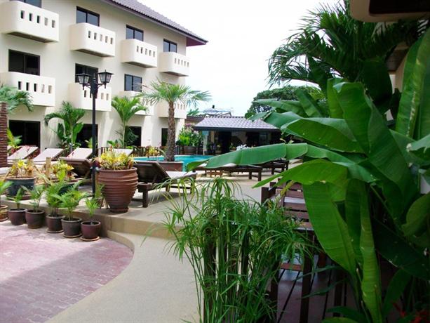 บ่อนไก่รีสอร์ท