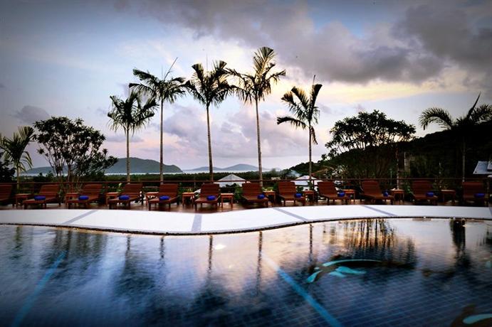 ฉลองชาเล่ต์รีสอร์ท