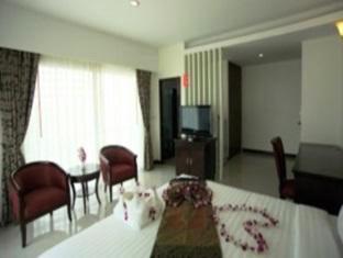 โรงแรมยูโรสตาร์ จอมเทียนบีช