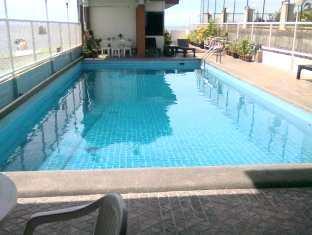 โรงแรมไมค์