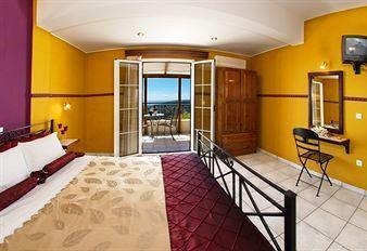 Nostos Studios & Apartments
