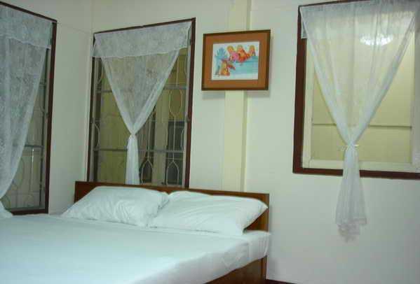 Baan Klang Vieng Hostel