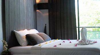 อินน์เพลส เซอร์วิสเรสซิเดนซ์