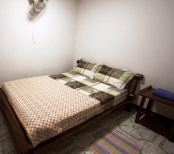 Be Beez Cafe & Guest House