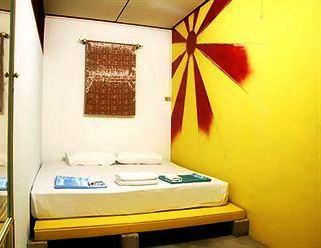 Phuket 43 Guesthouse