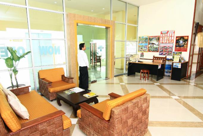 โรงแรมอิสตินีเรสซิเดนซ์