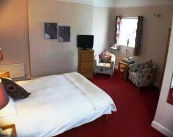 Woodcote Hotel