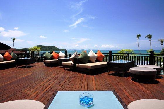 Radisson Blu Plaza Resort Phuket Panwa Beach